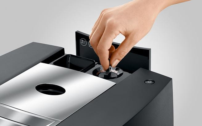 Jura J8 - Midnight Silver